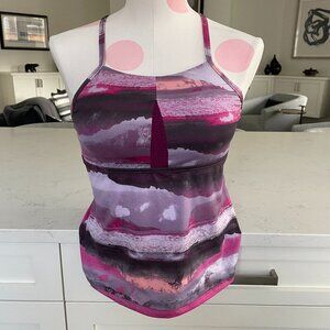 Nike Athletic Landscape Print Poly Blend Racer Back Tank Top Shelf Bra Purple S